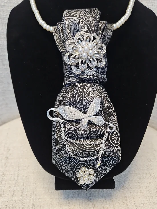 Black & Silver Necktie Necklace w/ Rhinestones & Pearl Accents & a Butterfly Pin - Picture 1 of 8